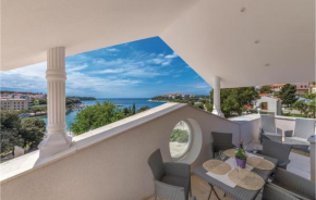 Two-Bedroom Apartment with Sea View in Pula